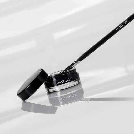 Contour des yeux en gel AMC